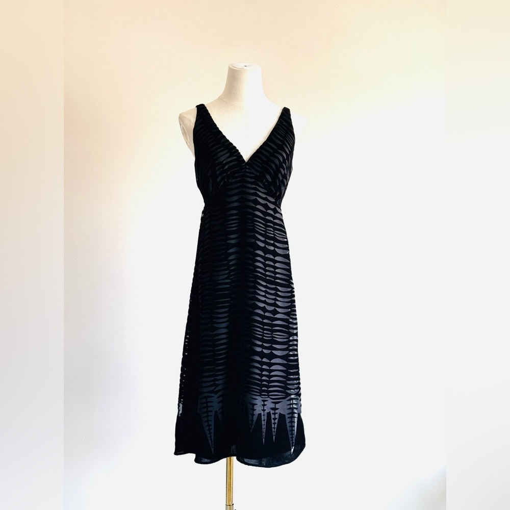 Witchy Anna Sui Velvet burnout tie back LBD 
Elegant Black Sleeveless Dress s 4